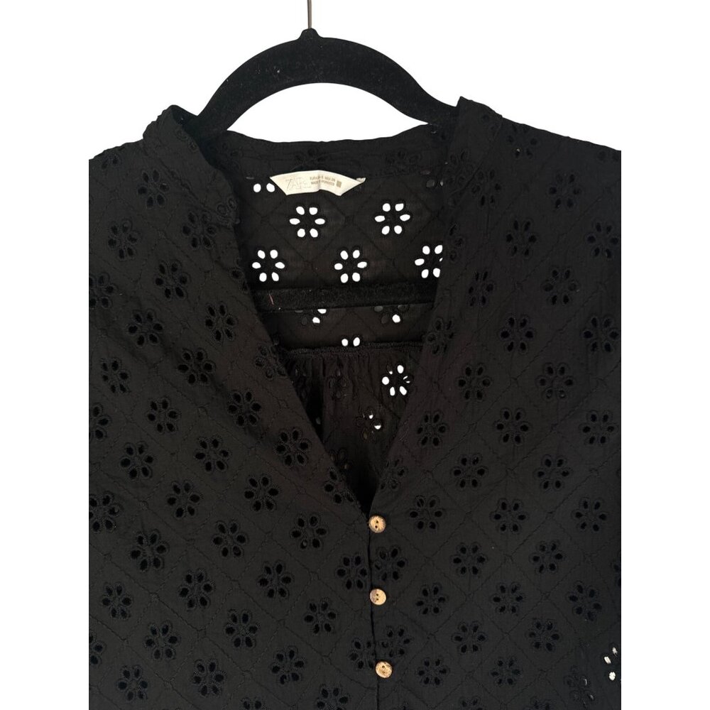 2/$30 ZARA Small Black Eyelet Button-Down Cropped Blouse Short Sleeve - Picture 7 of 14